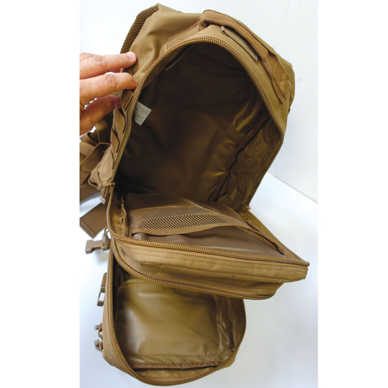 Sac à Dos Tactique Falcon 30L - Polyester 600D Déperlant - Système MOLLE Sac à Dos Tactique Falcon 30L - Polyester 600D Déperlant - Système MOLLE