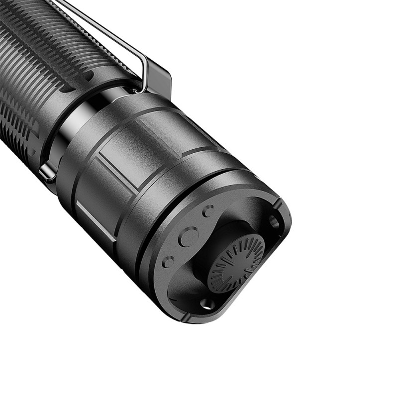 Lampe tactique XT11GT PRO V30 — 3300 lumens, USB-C, double switch Lampe tactique XT11GT PRO V30 — 3300 lumens, USB-C, double switch