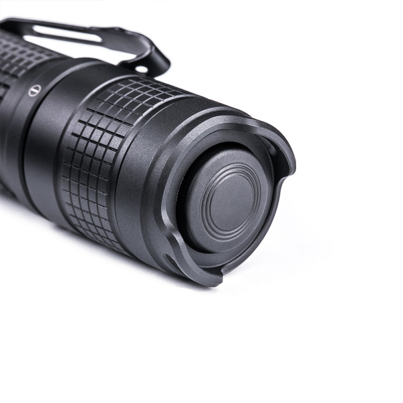 Lampe tactique rechargeable Nextorch E51D – 2100 lumens, USB-C