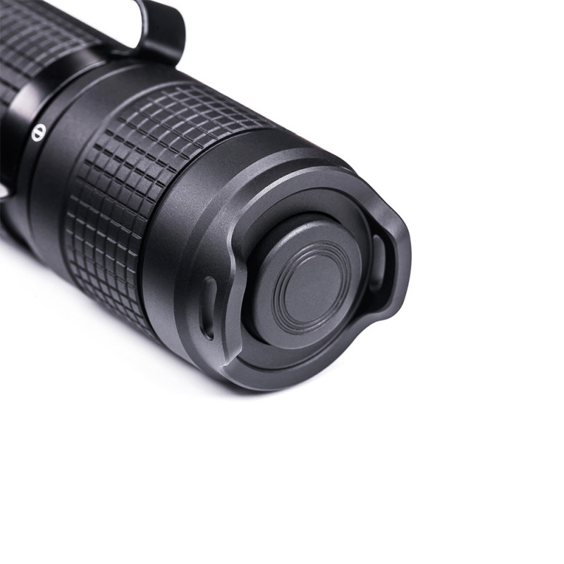Lampe tactique rechargeable Nextorch E52D – 3700 lumens, USB-C