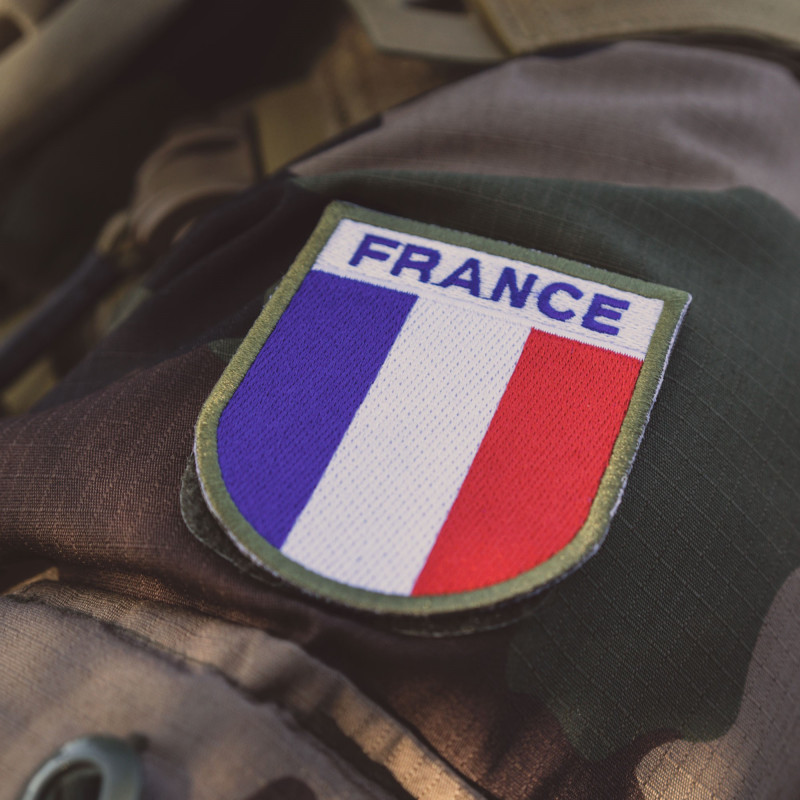 Écusson brodé France dos auto-agrippant – patch tricolore avec velcro