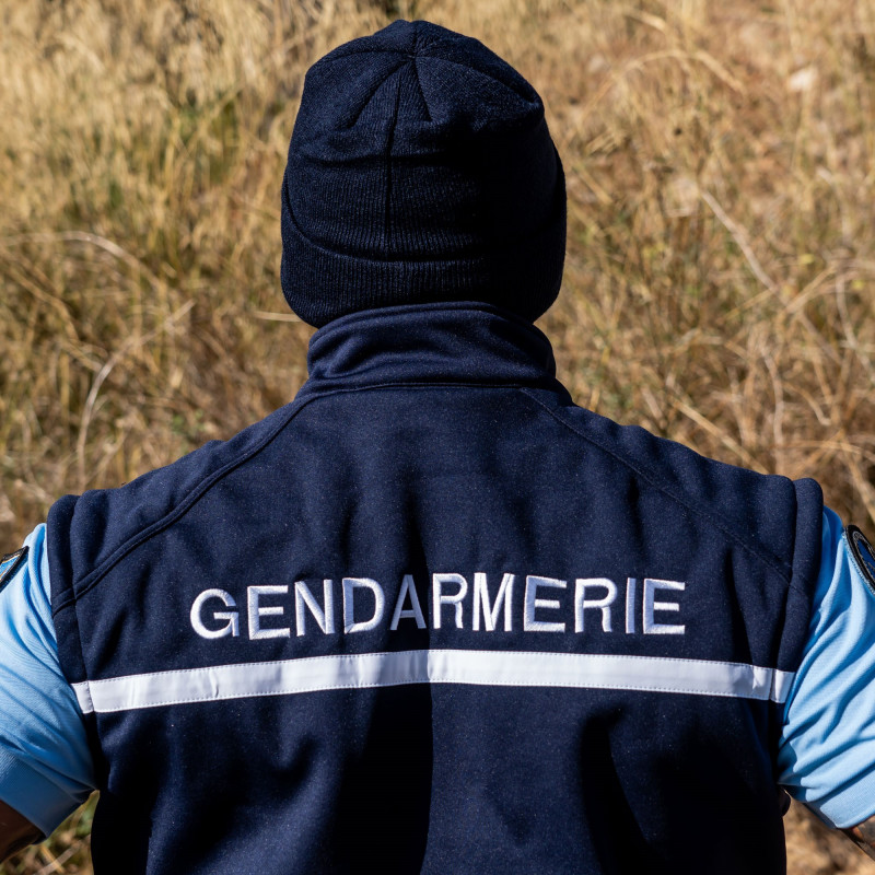 Blouson Softshell Gendarmerie 2 en 1 manches amovibles – PROS-FAS Blouson Softshell Gendarmerie 2 en 1 manches amovibles – PROS-FAS