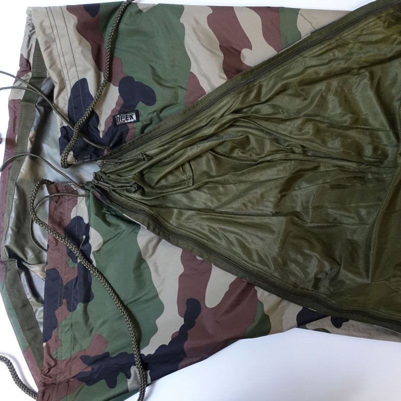 Hamac Commando imperméable Rip-Stop 3×1,5 m avec moustiquaire – Capacité 100 kg Hamac Commando imperméable Rip-Stop 3×1,5 m avec moustiquaire – Capacité 100 kg